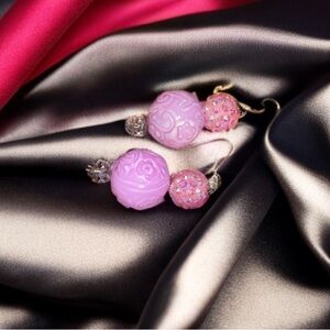 Bubblegum pink beaded earrings